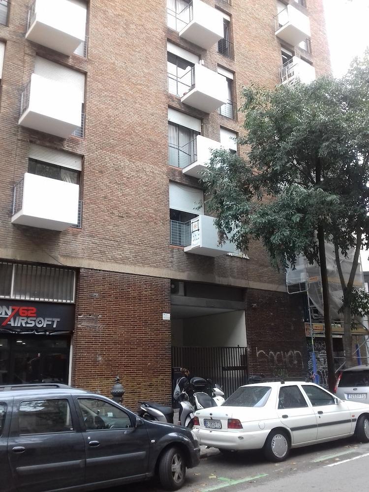 Hotel Brustar Sagrada Familia Barcellona Esterno foto
