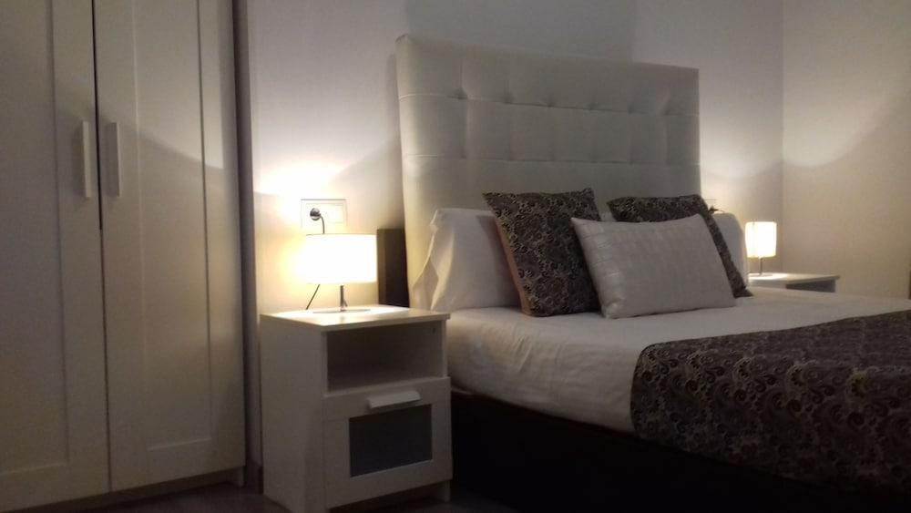 Hotel Brustar Sagrada Familia Barcellona Esterno foto