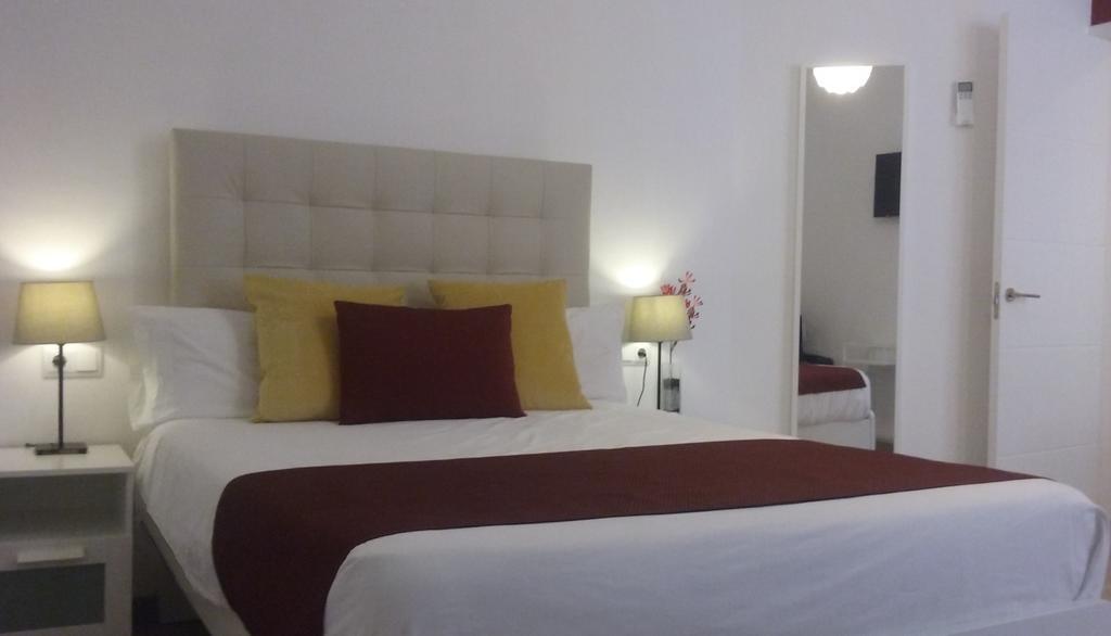 Hotel Brustar Sagrada Familia Barcellona Esterno foto